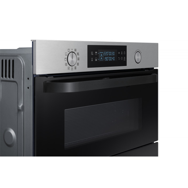 Four SAMSUNG NV75N5675BT/EF
