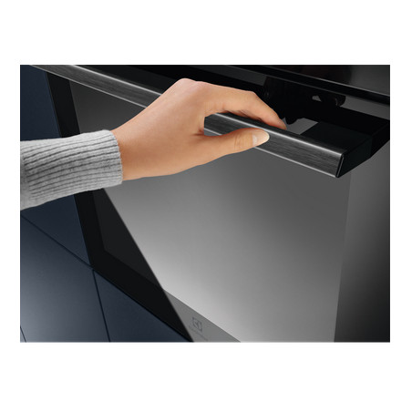 Four ELECTROLUX EOF4P46BK