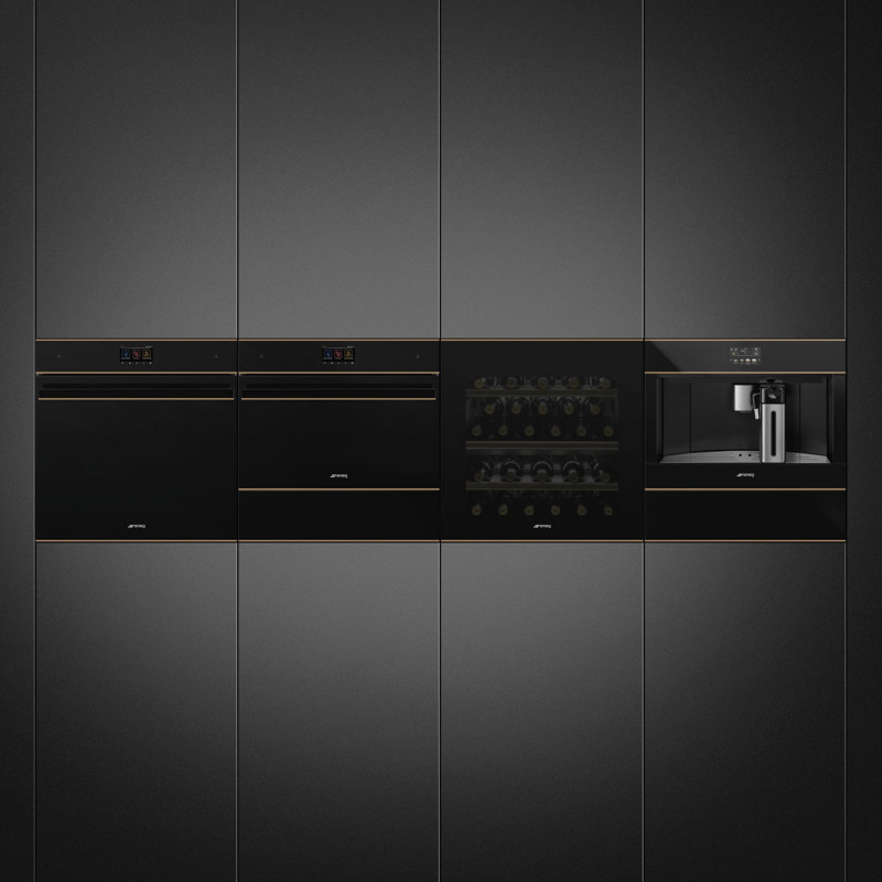 Four SMEG SOP6604TPNR