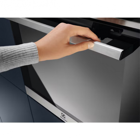 Four ELECTROLUX EOD6P66X