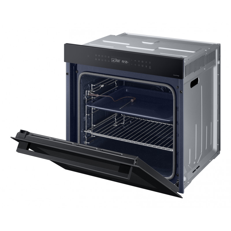 Four SAMSUNG NV7B40502AK