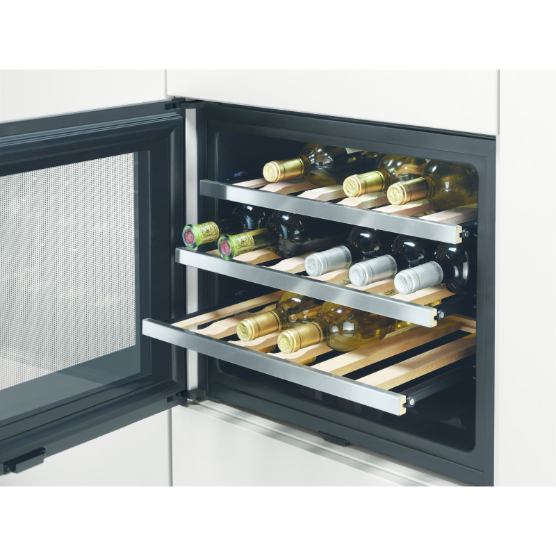 Cave à vin AEG SWS74500G0
