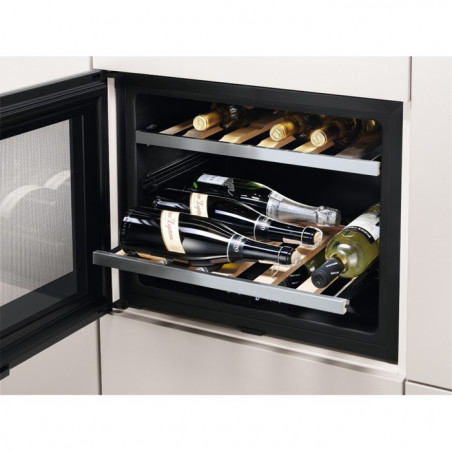 Cave à vin AEG SWS74500G0