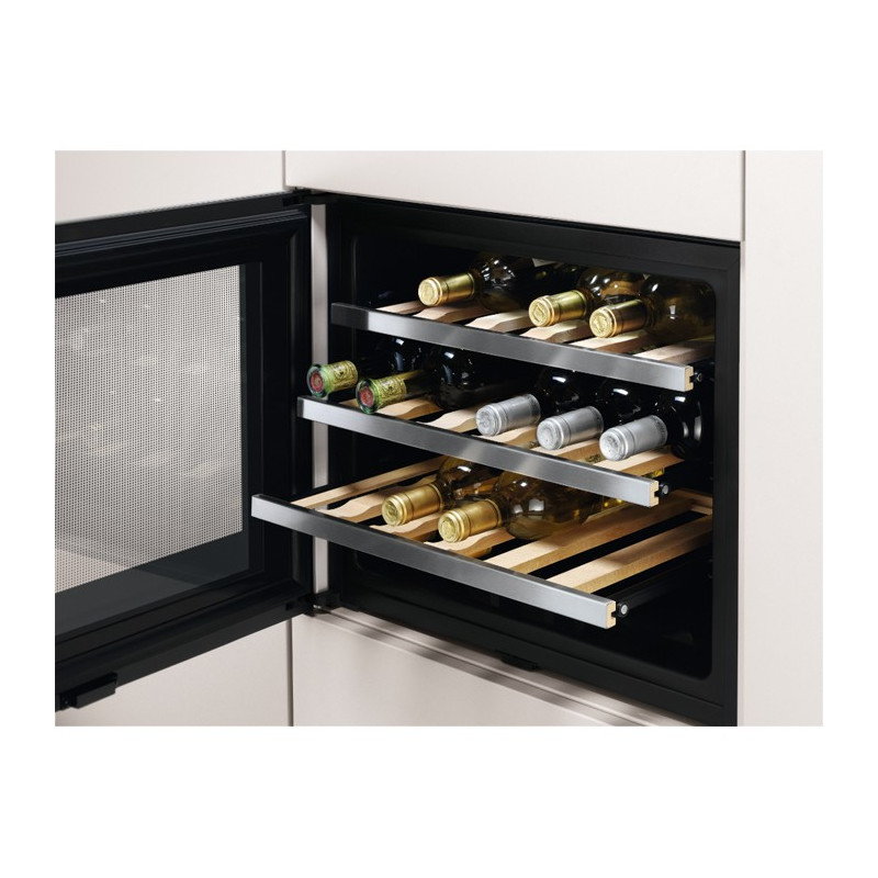 Cave à vin AEG SWS74500G0