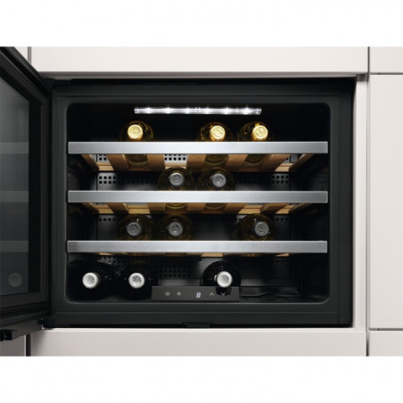 Cave à vin AEG SWS74500G0