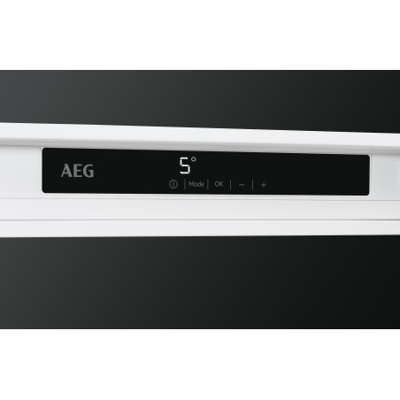 Réfrigérateur AEG SKE81821DC